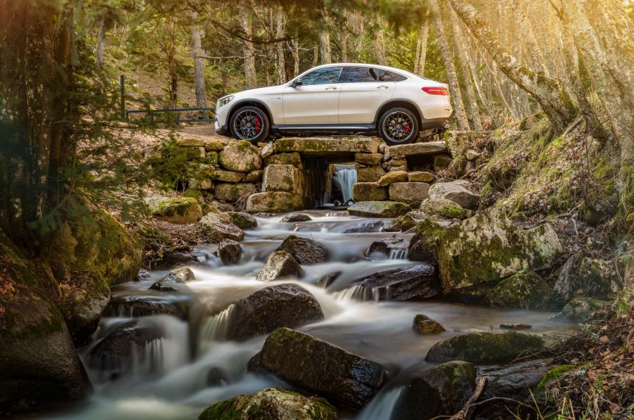 Mercedes-AMG GLC63 S 4Matic+ Coupe (C253) 2017 года  (WW) (фото 4 из 63)